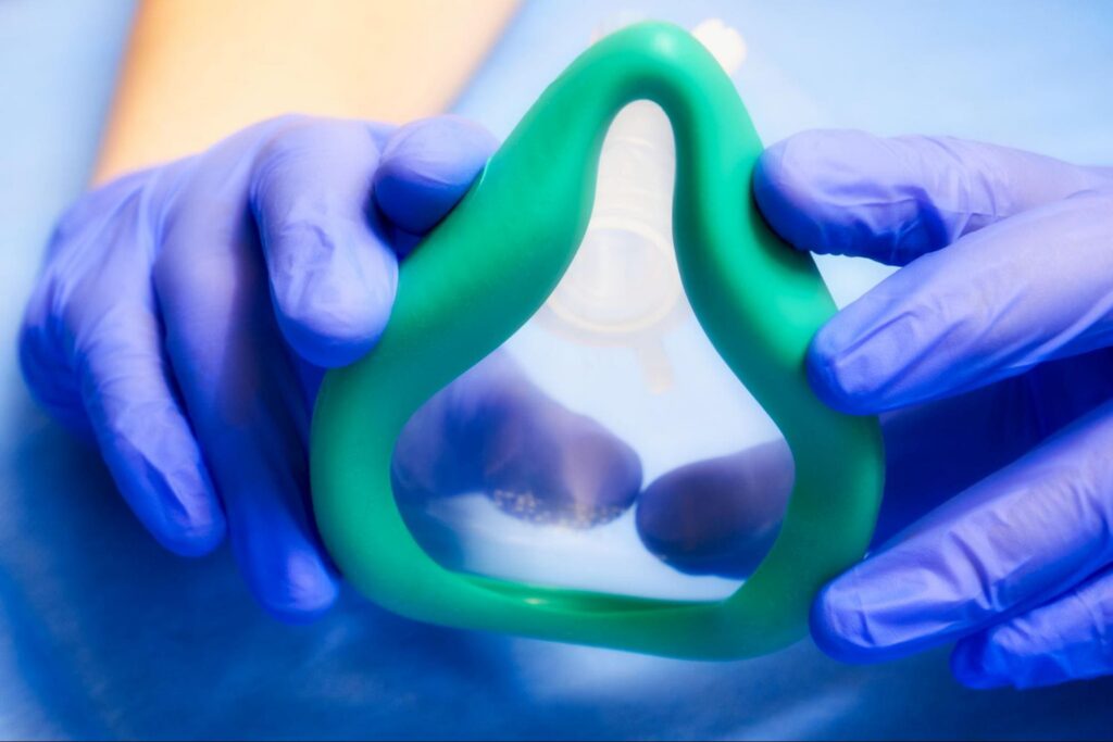 ARRK | Silicone Rubber vs Rubber: Which is Best for Your Use Case?